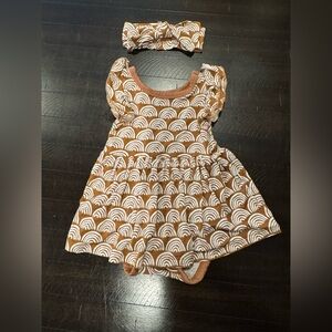 Little Sleepies 3-6 months Rust Rainbow Dress with matching bow